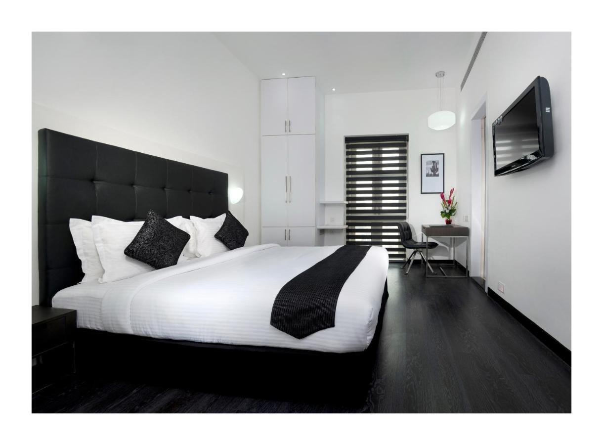 Sapphire Suite Calcutta Exterior foto