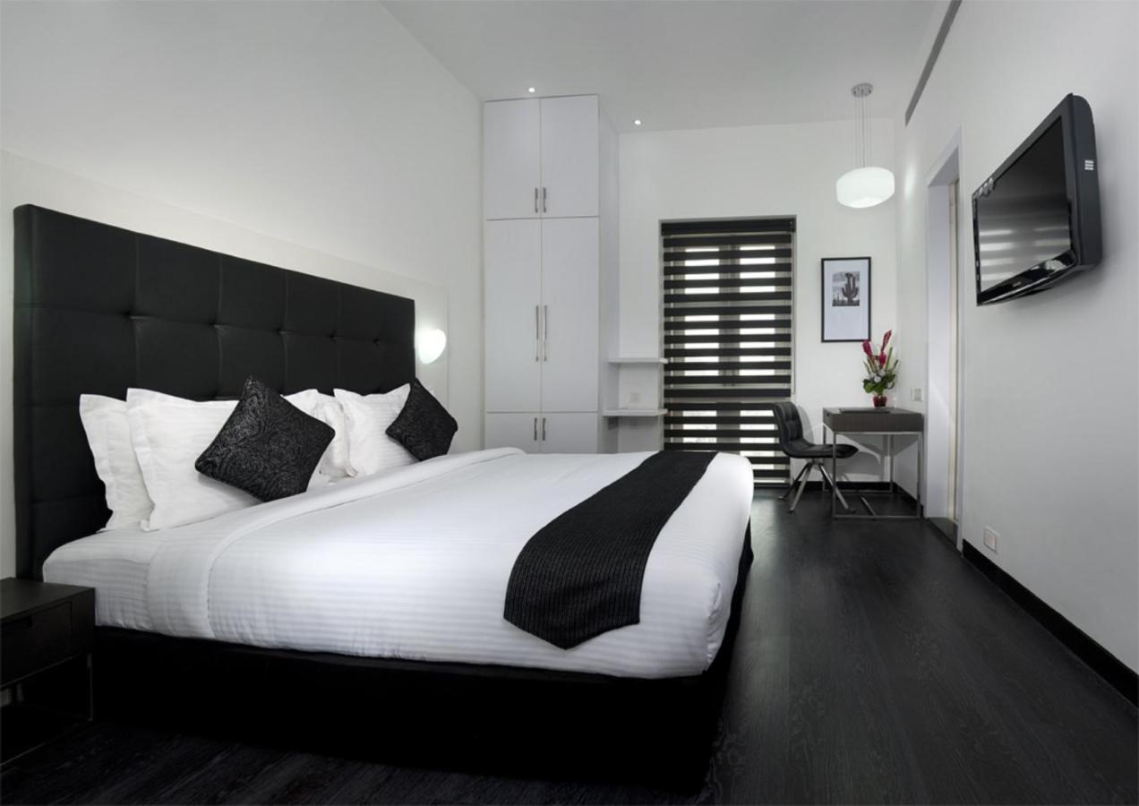 Sapphire Suite Calcutta Exterior foto