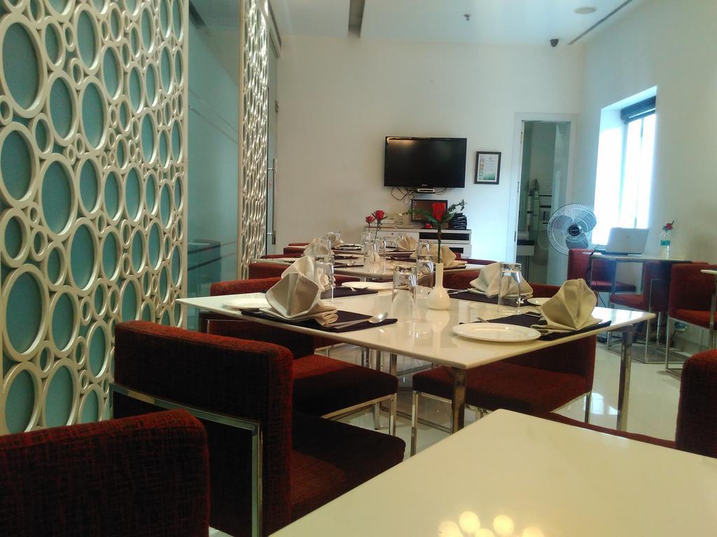 Sapphire Suite Calcutta Exterior foto